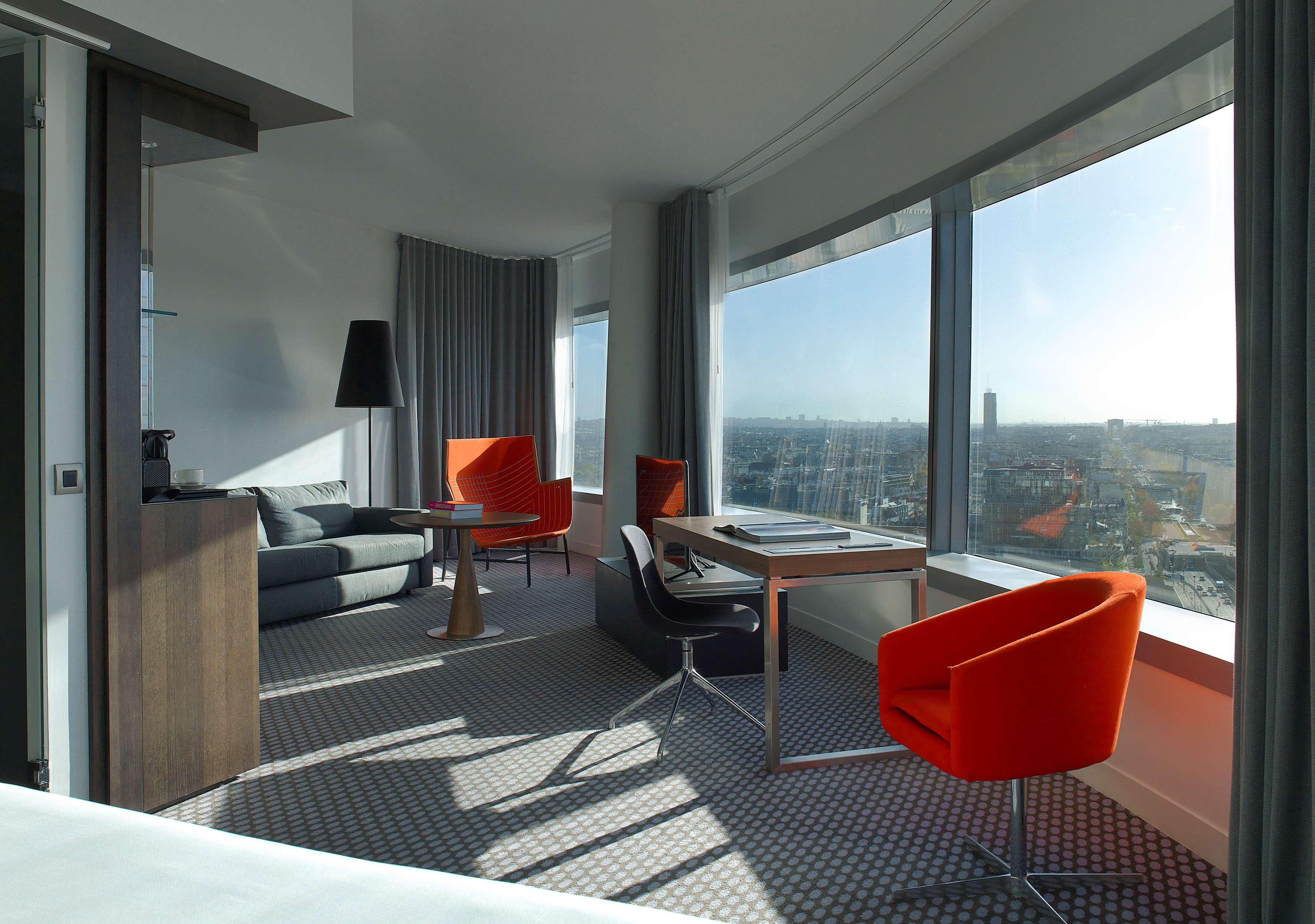 Melia Paris La Defense Hotel Курбьовоа Екстериор снимка